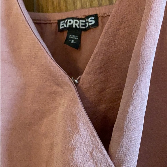 Strapped tank top blouse - Picture 2 of 4